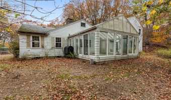 101 Cobble Hill Rd, Lincoln, RI 02865