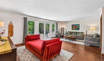 815 S Salem Ave, Arlington Heights, IL 60005