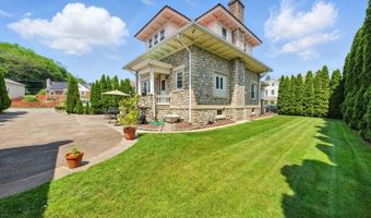 21 Lincoln Ave, Andover, NJ 07801