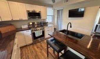 133 W GLOUCESTER Pike, Barrington, NJ 08007