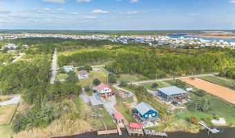 11156 E Bayou View Dr, Bay St. Louis, MS 39520