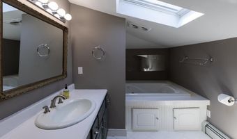 10 Ten Broeck Pl, Albany, NY 12210
