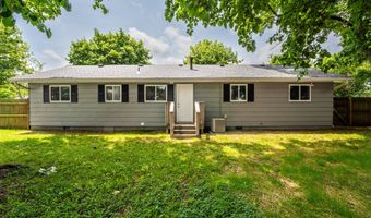 715 E Springfield St, Aurora, MO 65605