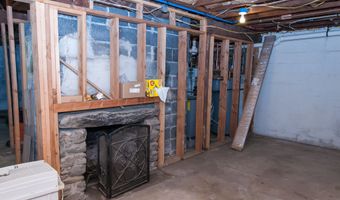 148 Middle River Rd, Danbury, CT 06811