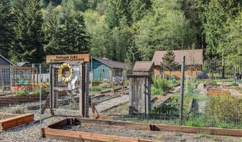 9904 BEACH Dr, Birkenfeld, OR 97016