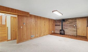 236 Strese Ln, Apple Valley, MN 55124