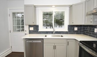 49 Delafield Dr, Albany, NY 12205