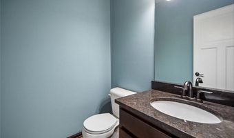 4715 NW 2nd St, Ankeny, IA 50023
