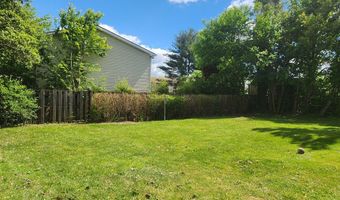 112 N. State St, Athens, WV 24712