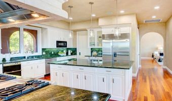 1340 Crestmont Dr, Angwin, CA 94508