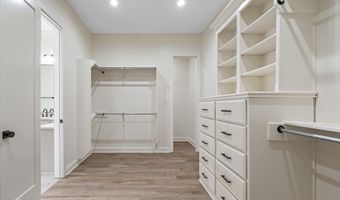5115 Oaklawn Park Dr, Blanchard, LA 71107