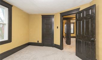 258 Oberlin Ct, Akron, OH 44311