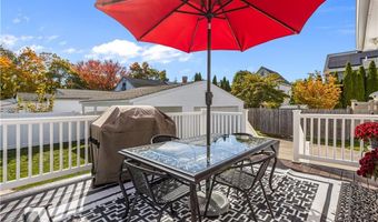 17 Mowry Ave, Cumberland, RI 02864