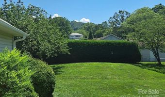 4 Gatehouse Ct, Asheville, NC 28803