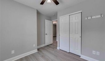 417 Elm Crossing Ct, Ballwin, MO 63021