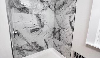 209 W Chrystal St Ab, Andover, NJ 07801