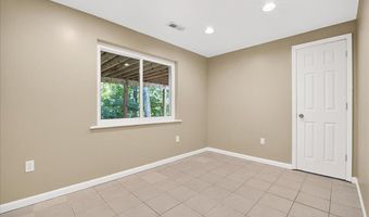 465 Redwood Forest Dr, Ballwin, MO 63021