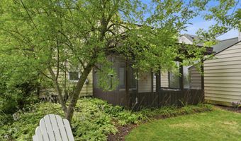 2104 Arborview Blvd, Ann Arbor, MI 48103
