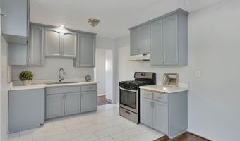 10129 Sierra Madre Rd, Spring Valley, CA 91977