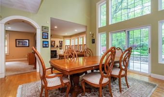 15 Justin Rd, East Greenwich, RI 02818