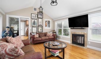 165 Garden City Dr, Cranston, RI 02920
