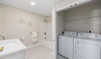 42 Overlook Ln, Glocester, RI 02814