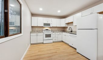 3412 Southdale Dr, Ames, IA 50010