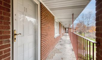 1119 E ALGONQUIN Rd 11, Arlington Heights, IL 60005