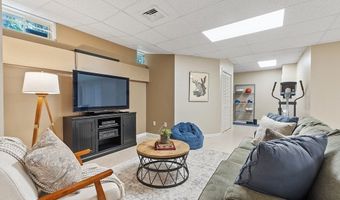 696 Liberty Square Rd, Boxborough, MA 01719