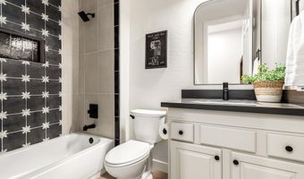 940 W MACAW Dr, Chandler, AZ 85286