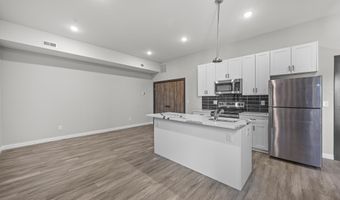 405 N SIMPSON St, Philadelphia, PA 19151