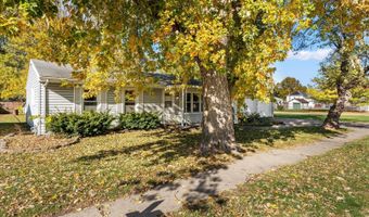 211 S Main St, Argenta, IL 62501