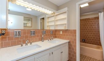 23 Roselawn Ave, North Smithfield, RI 02824