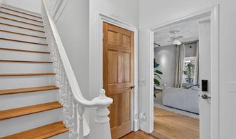 48 6th St, Bangor, ME 04401