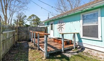 95 W 13TH St, Atlantic Beach, FL 32233
