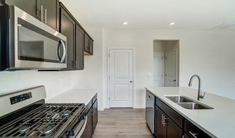 24 Cider Mill Dr, Ashville, OH 43103