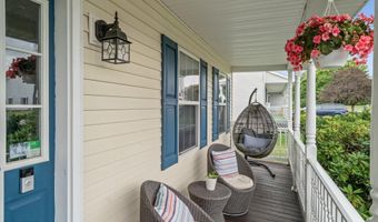 117 E Windswept Dr, Amsterdam, NY 12010