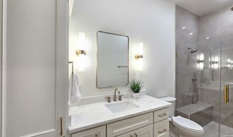 105 PIONEER Trl, Adkins, TX 78101