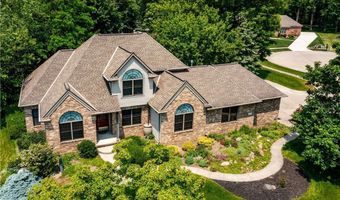 939 Barberry Cir, Amherst, OH 44001