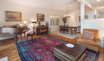 44 Hale Ln, Darien, CT 06820