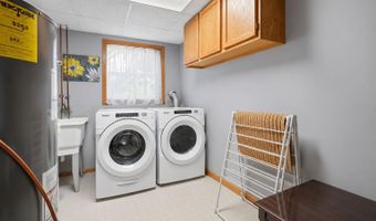 13458 Uplander St NW, Andover, MN 55304