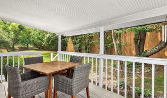 2 Shady Oak Ln, Arden, NC 28704