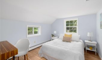 25 Willow Dr, Hopkinton, RI 02832