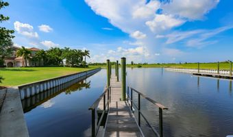 511 WINTERSIDE Dr, Apollo Beach, FL 33572