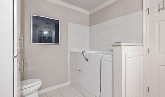 1127 N Monte Blanc Dr, Abbeville, LA 70510
