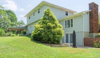 7 Robin Hill Ln, Athens, OH 45701
