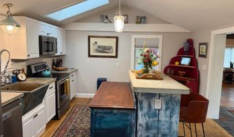 31 Lakota Rd, Barnard, VT 05031
