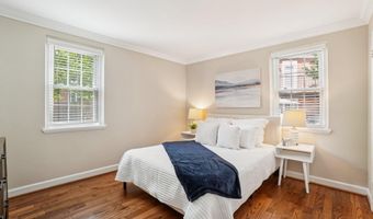 2824 S ABINGDON St A2, Arlington, VA 22206