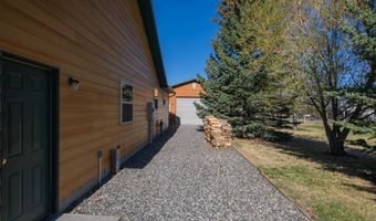 29 Mountain Dr, Cody, WY 82414
