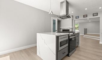 200 ALPINE St, Altamonte Springs, FL 32701